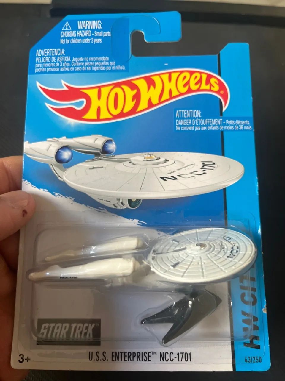 Hot Wheels Star Trek U.S.S. Enterprise NCC-1701