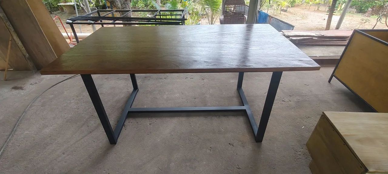 Mesa de Jantar em Madeira Maciça - Foto 3