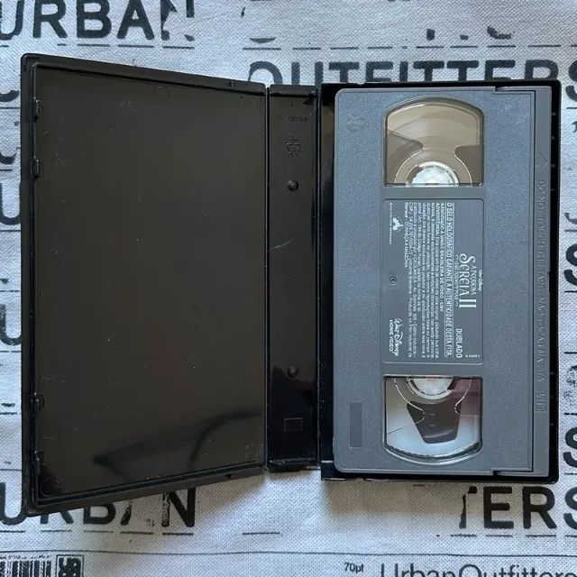 VHS A Pequena Sereia 2: O Retorno Para o Mar Usado DVD - Foto 2