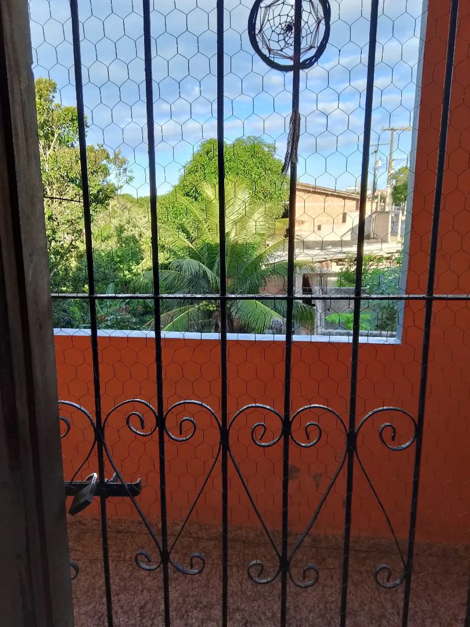 Porta c Grade Ferro e Tela de Proteção