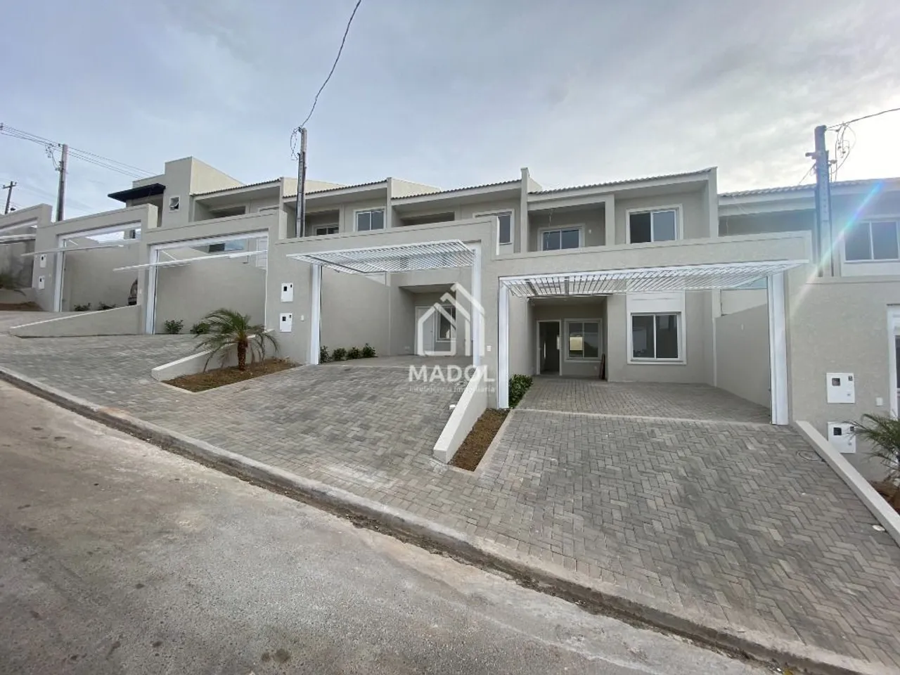 Sobrado à Venda em Oficinas, Ponta Grossa - PR