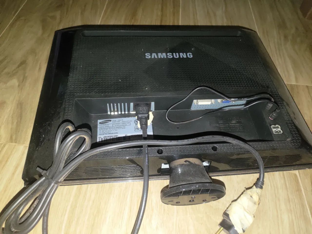 Monitor Samsung defeito retirada de peças  - Foto 2