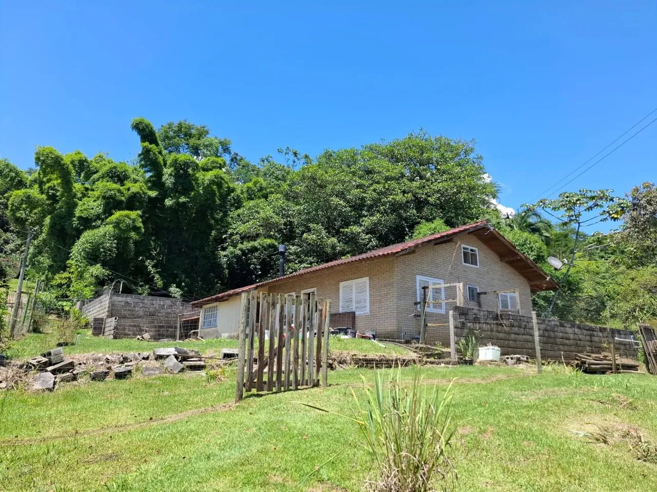 Chácara com duas casas à venda por R$ 570.000 - Vila Santana - Santo Amaro da Imperatriz/S