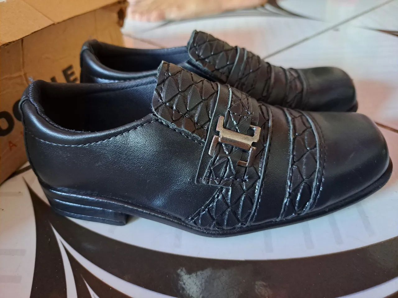 Sapato Social Preto - Infantil.