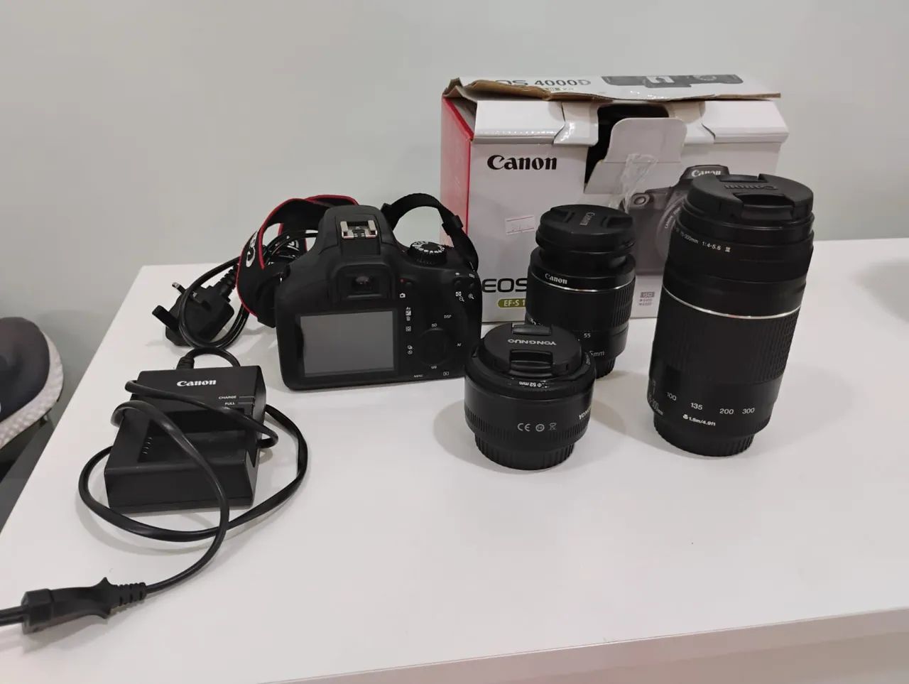 Kit Canon EOS 4000D com Lentes do Kit+75-330 auto foco + 50mm yangnoo.