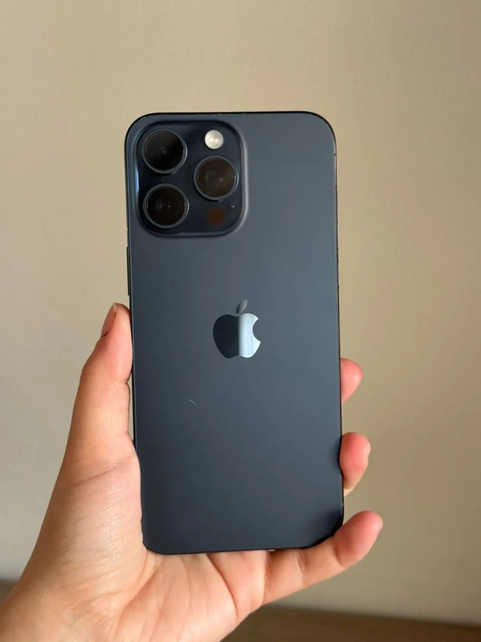 iPhone 15 Pro Max Blue Titanium 256GB Caixa NF - Celulares e