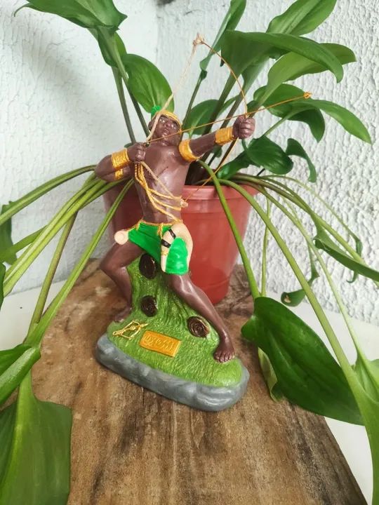 Estátua Oxóssi em gesso  - Foto 4