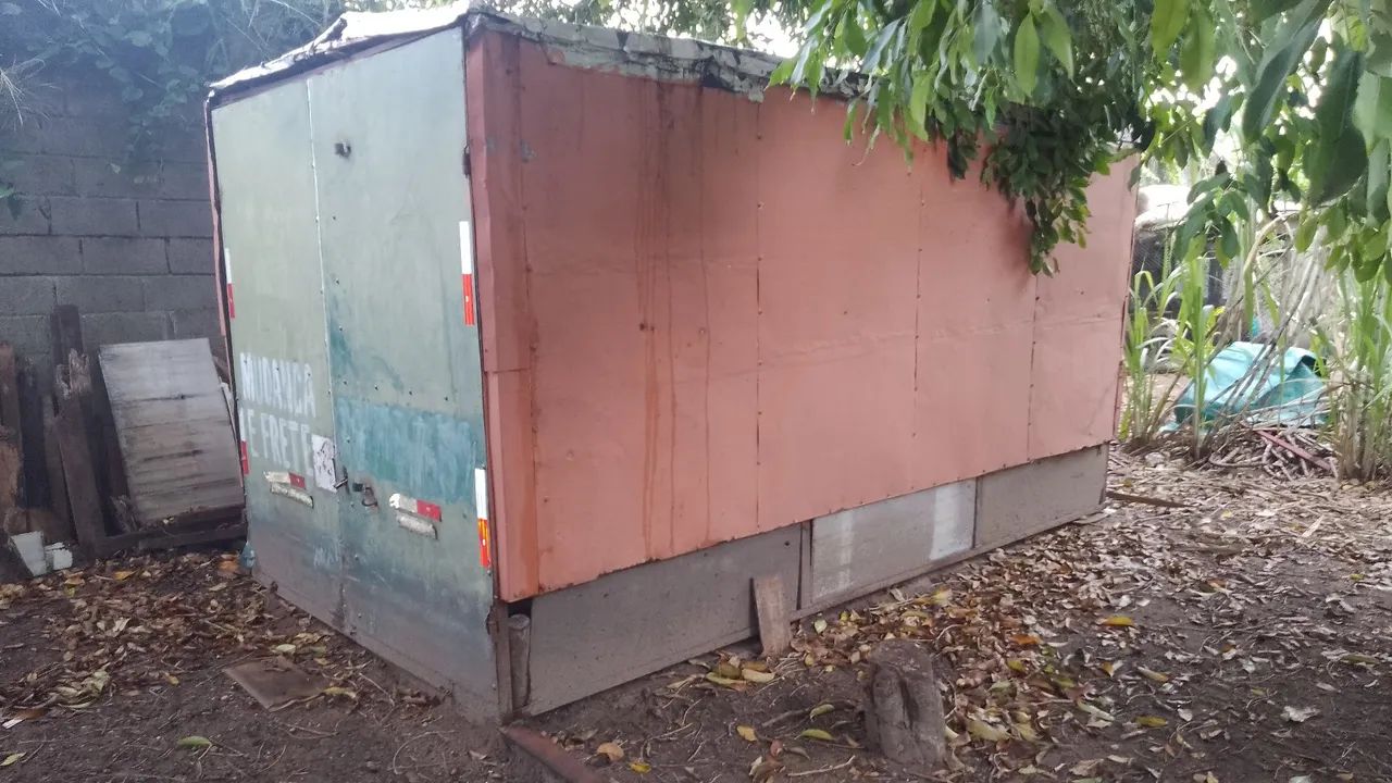 Baú de cantoneira super reforçado 4.12x2.20