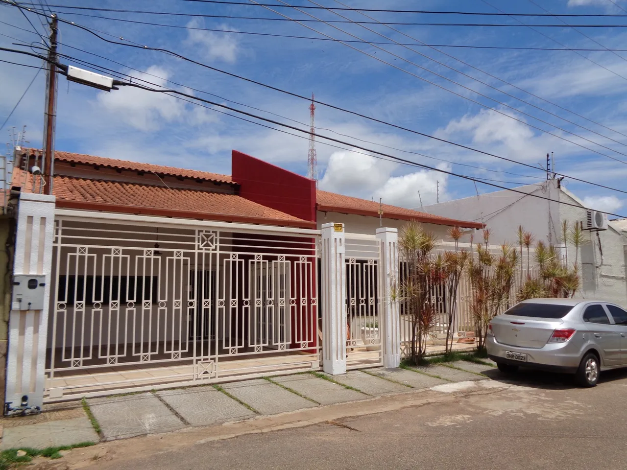 Casa para locação com piscina próximo a shopping
