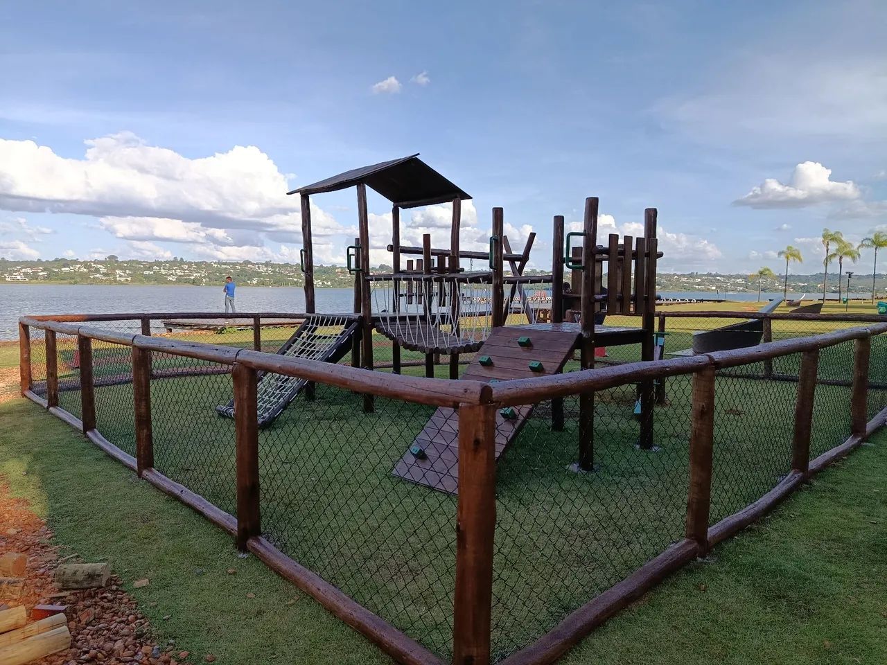 Playground de Madeira para Crianças