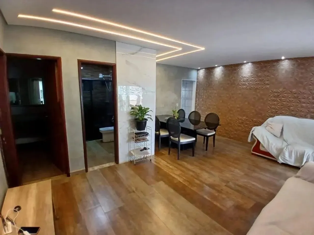 Espetacular Casa! 03 Residências no Lote, 250m2, Fino Acabamento! Qnm 24 - Ceilândia Norte
