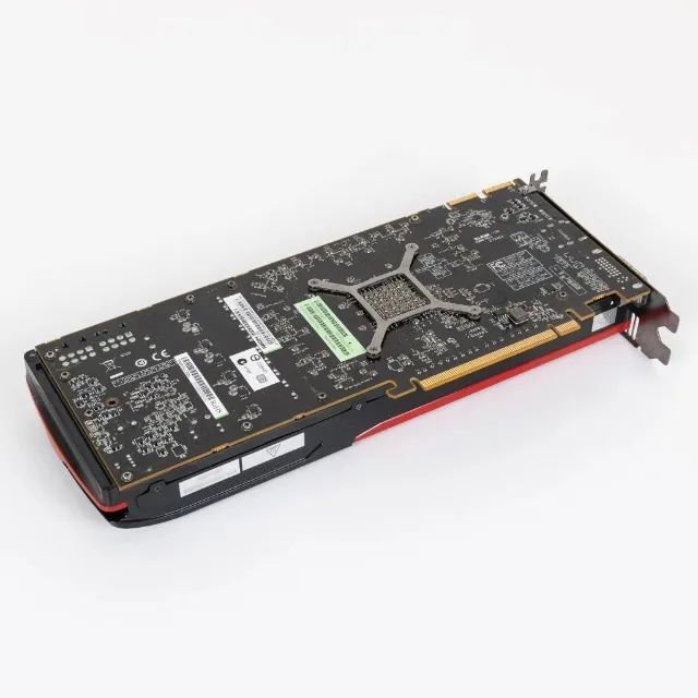 Placa de Vídeo AMD Radeon Sapphire HD 7970 3G GDDR5 (Sem a caixa) - Foto 5