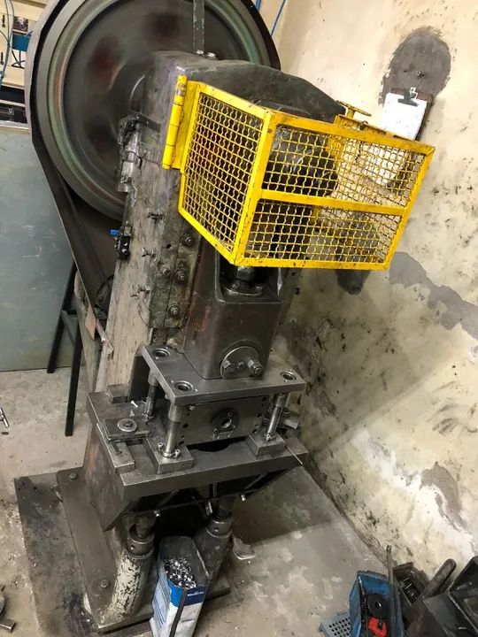 PRENSA EXCENTRICA 25 TON - Foto 3