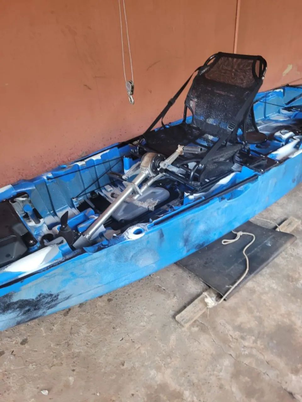 Caiaque Predador Milha Náutica com pedal kalamos semi novo os dois. - Foto 2