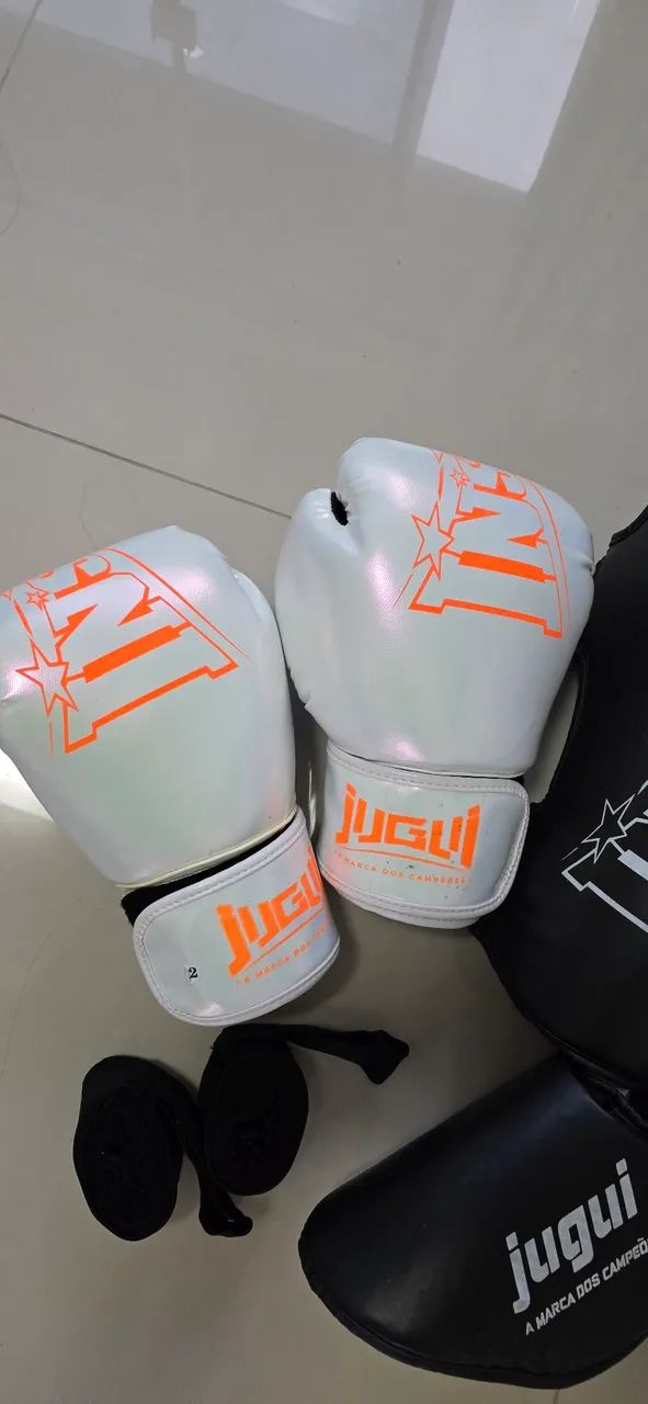 Kit de Boxe - Luvas e Caneleiras Jigui - Foto 2
