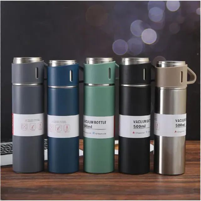 Kit garrafa de café +3 canecas