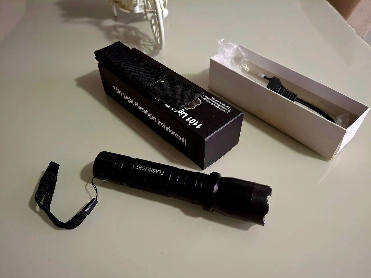 Lanterna Segurança 1101 Light Flashlight, Defeito.