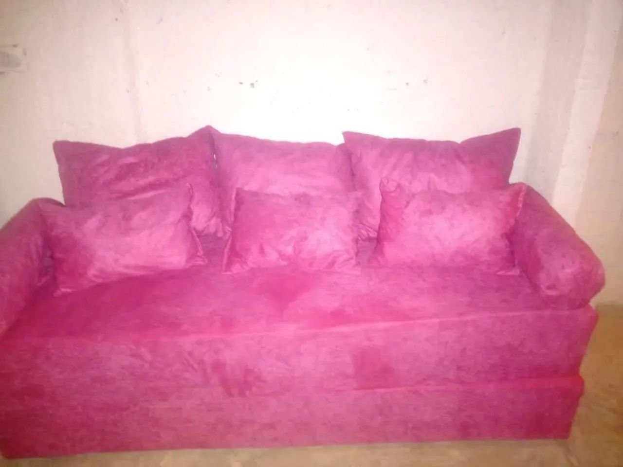 Factory-Bed Sofa with 8 Cushions64842828033923121