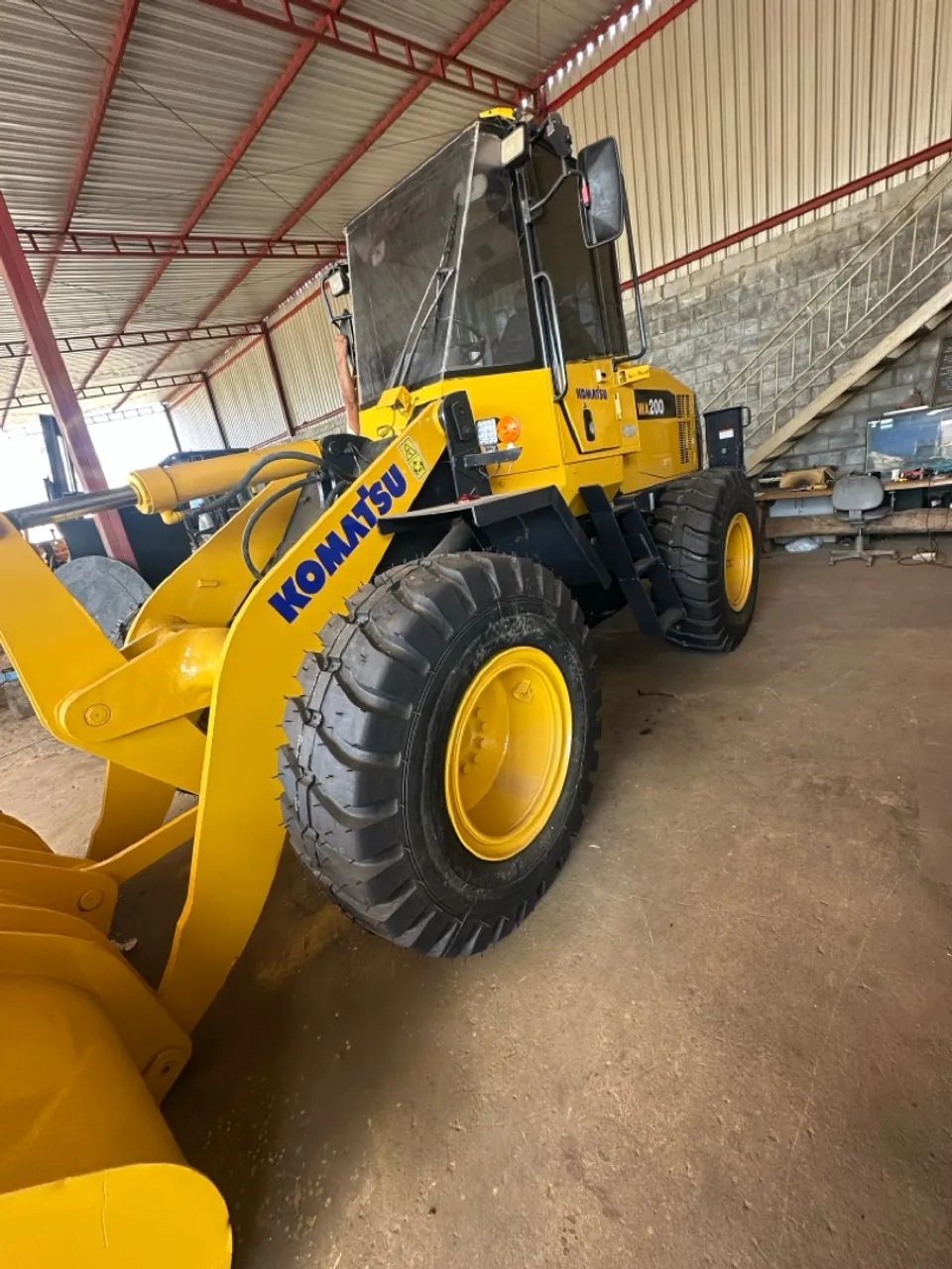 Pá Carregadeira Komatsu WA200