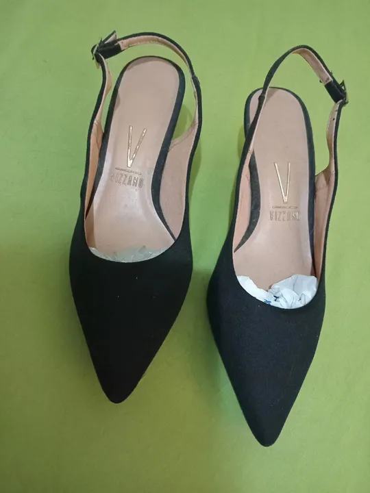 Sapato preto Vizzano 39