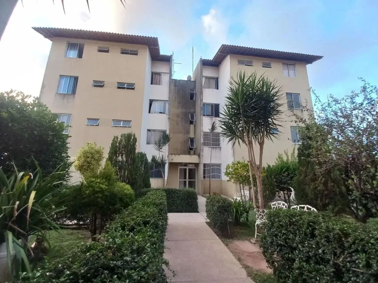 Locação de Apartamentos / Padrão na cidade de Parnamirim
