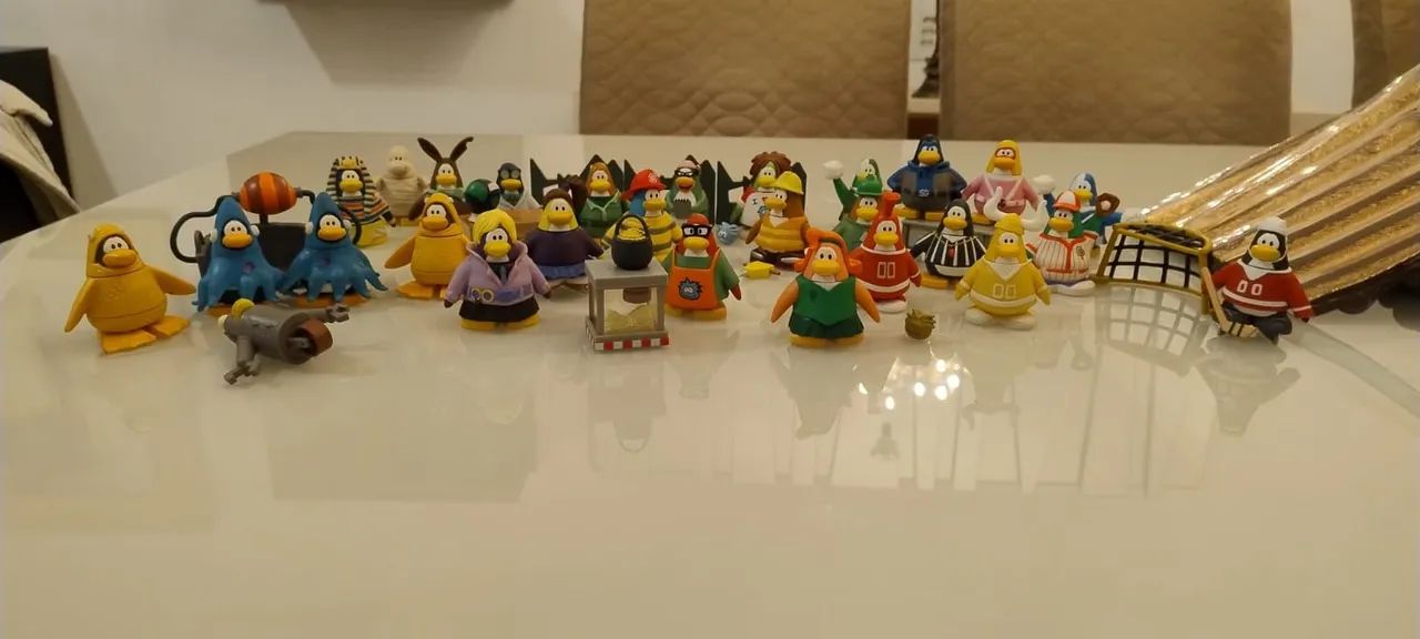 Coleção de Pinguins Club Penguin - Foto 2