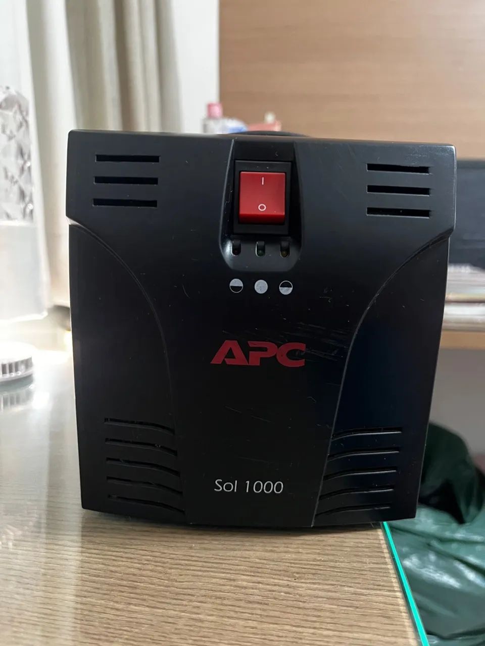 Estabilizador APC sol 1000 - Foto 2