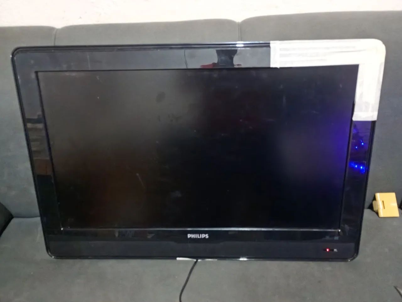 Tv Philips HD, detalhes, lateral em cima e tela. - Foto 3