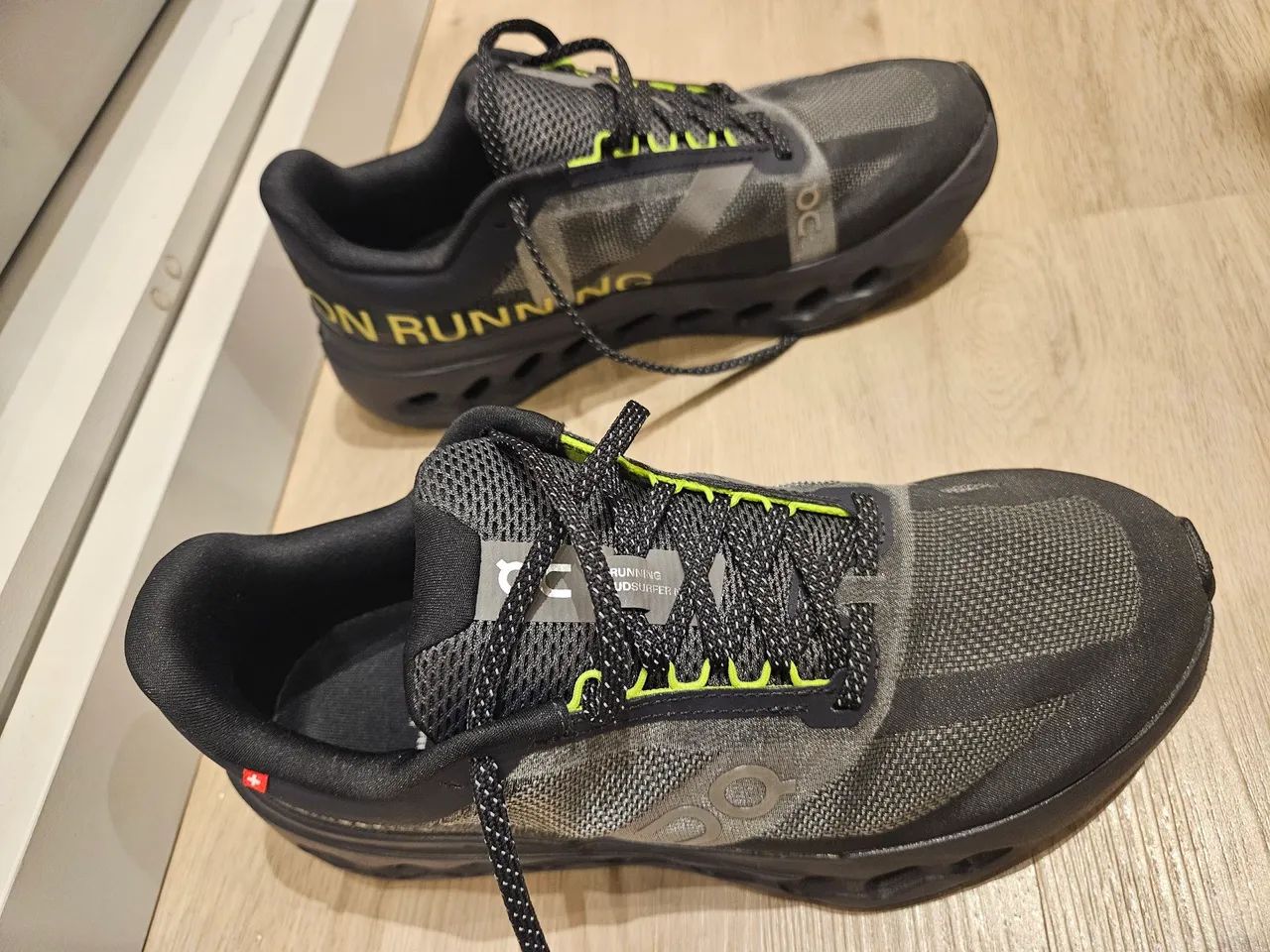 Tênis On Running Cloudsurfer Next Lumos Feminino 38 - Foto 2