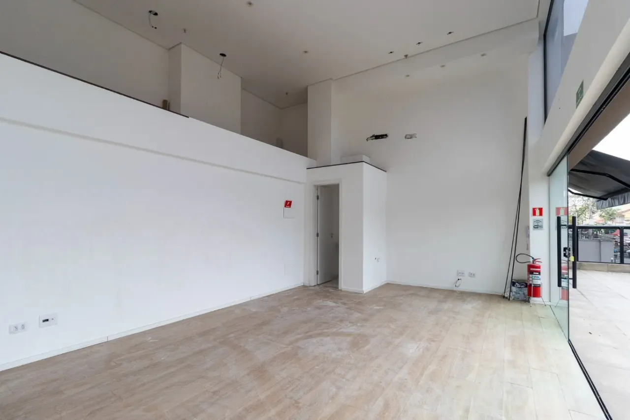 Sala Térrea para Alugar