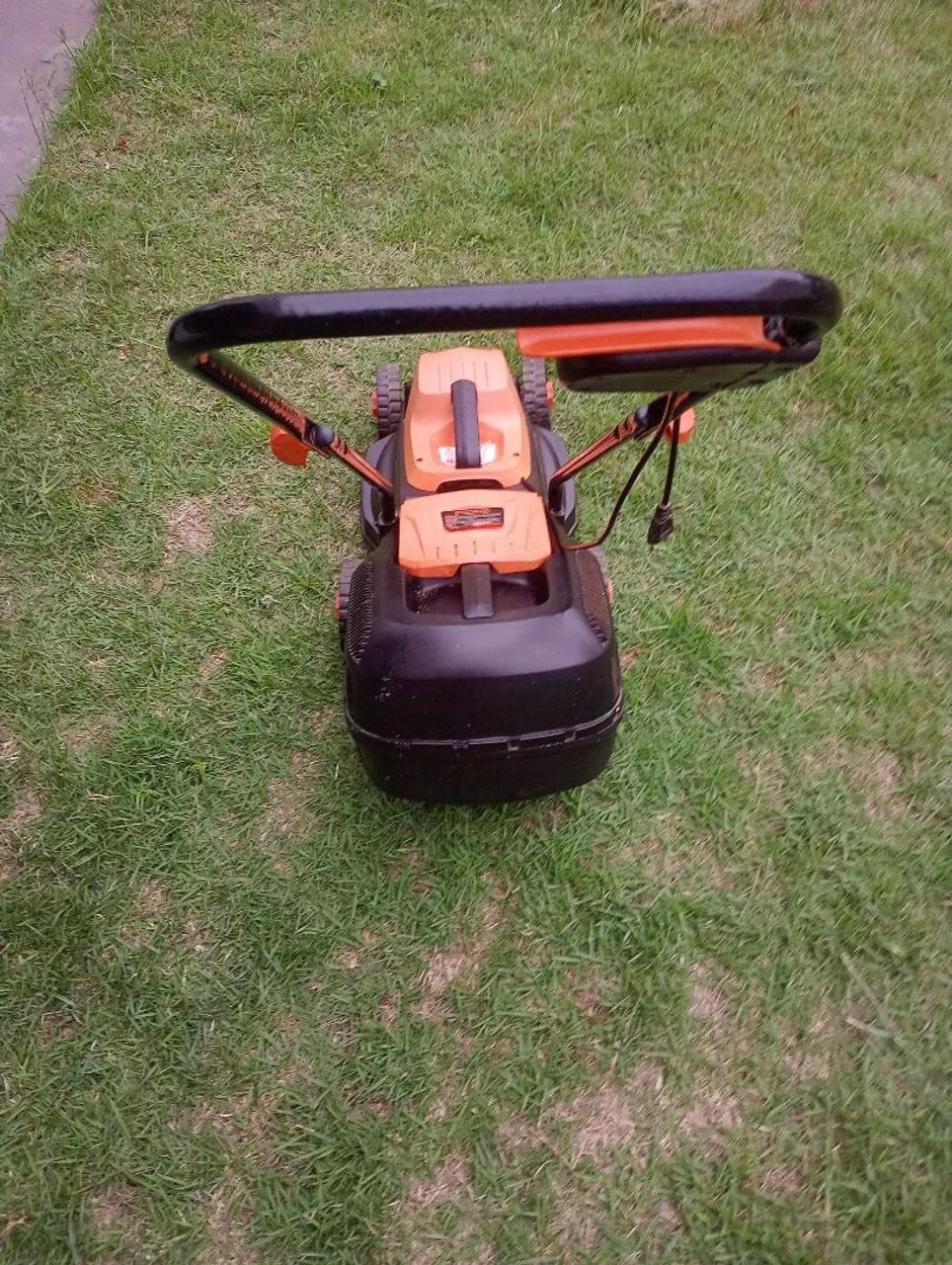 Cortador de grama Black Decker 64305472965761122