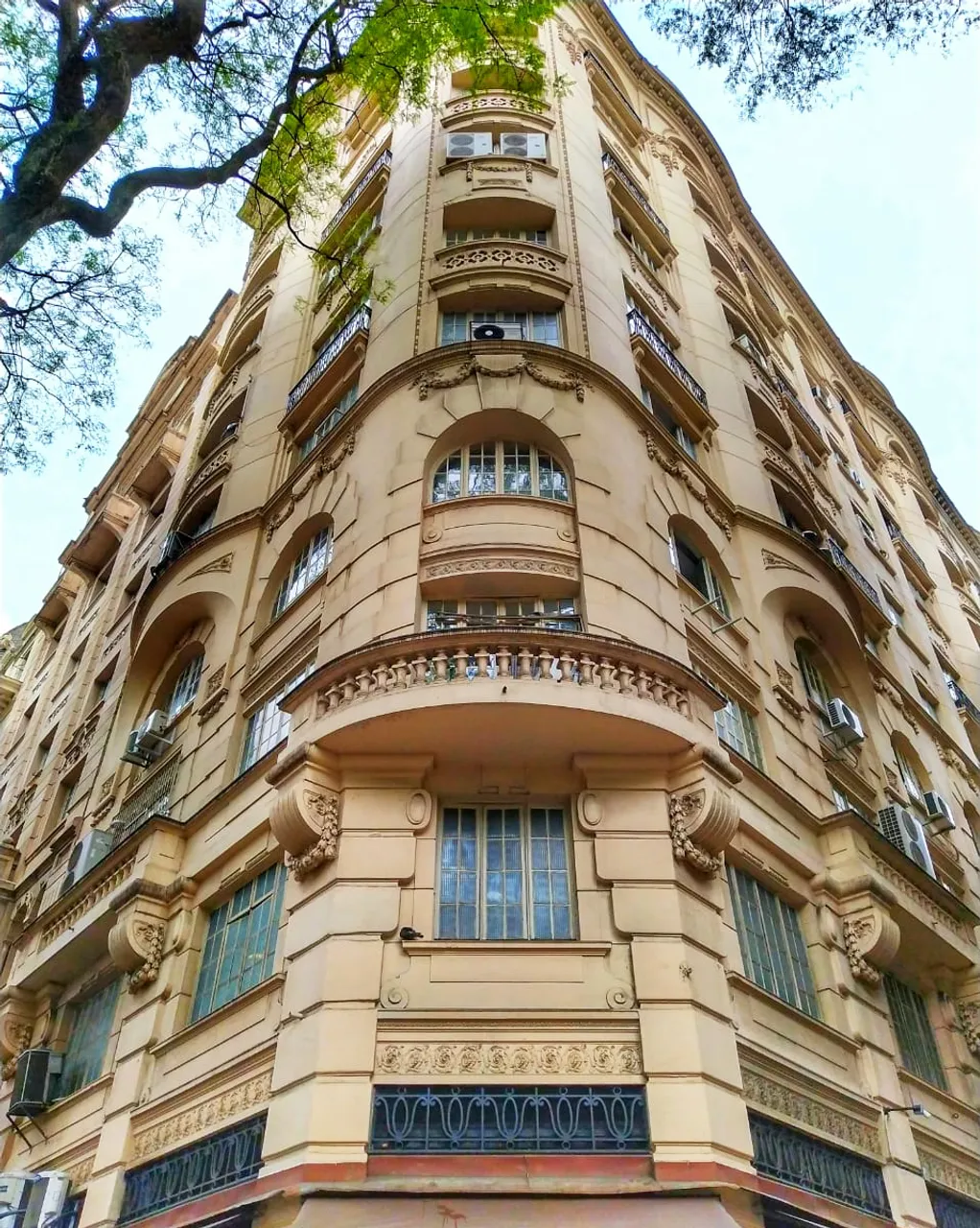 Sala para Locação, 1º andar0, 41m2 edifício Dom Luiz, localizado na "rua do ouro".