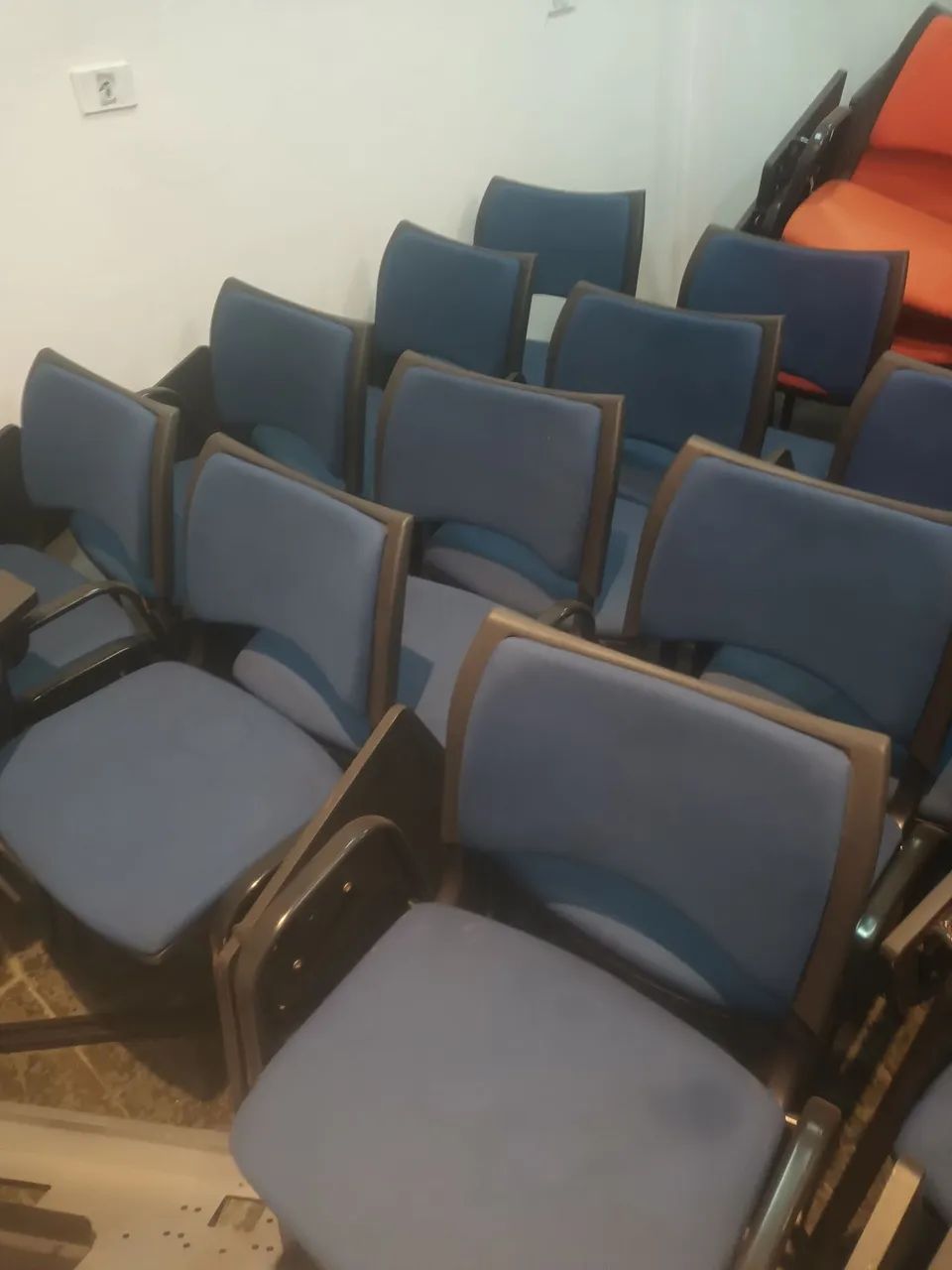 Cadeira Universitária com estafado e braço dobrável  - Foto 5