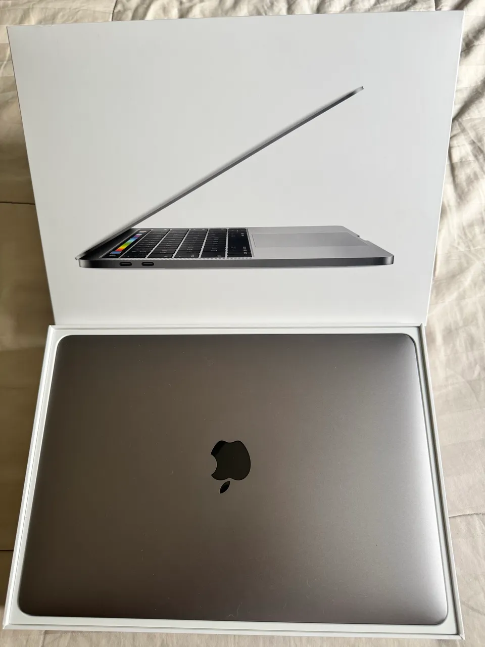MacBook本体 Apple MacBook Pro 13 2016 i5/8GB/250Gb Macbook Apple Pro MPXT2BZ/A Intel Core i5 13,3