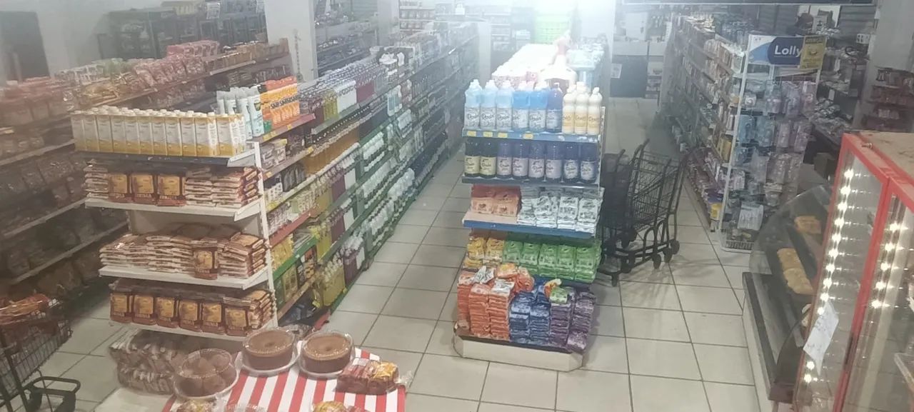 Alugar-se mercado valor R$:3.300,00 por mês