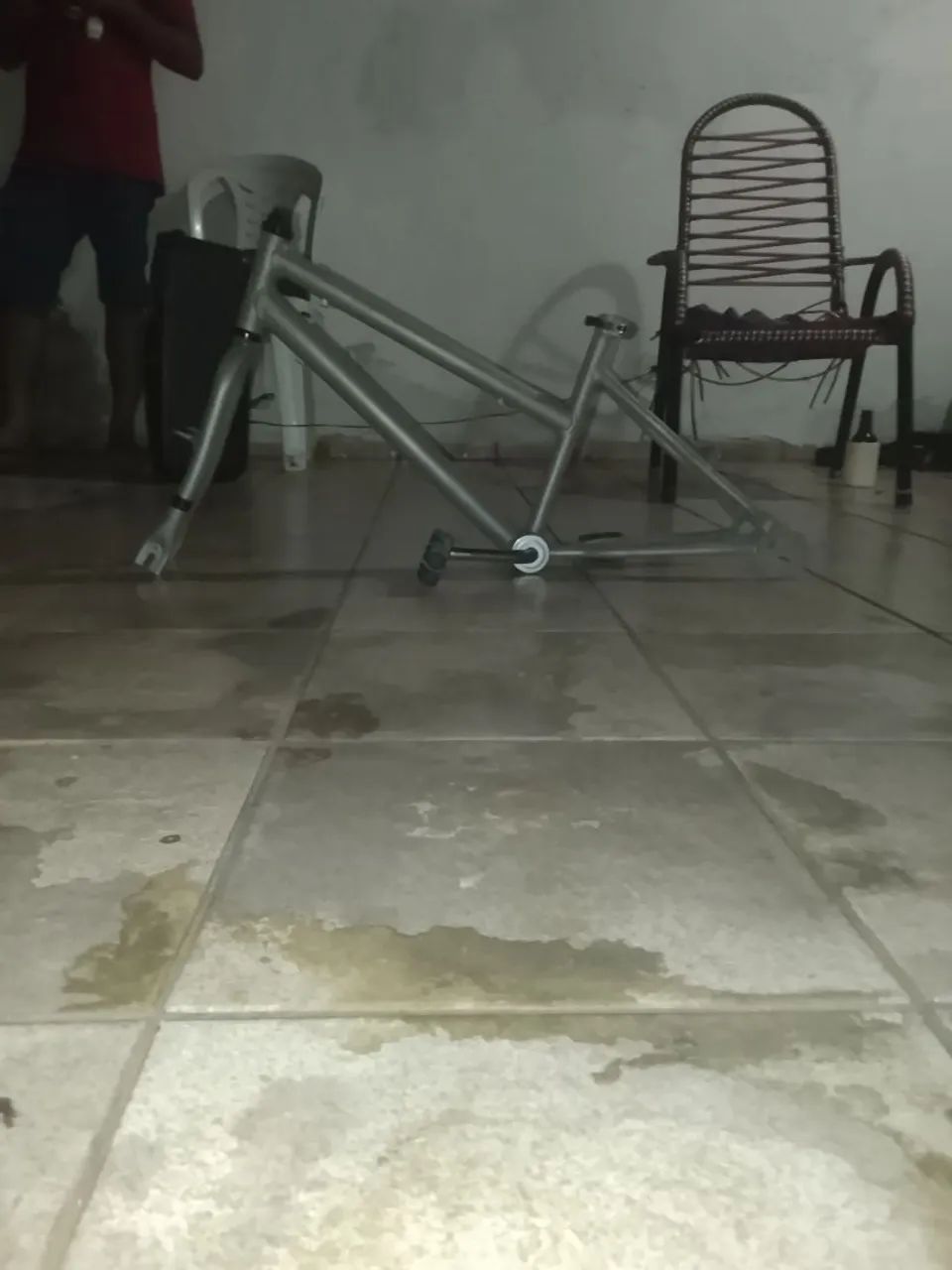 Quadro de bicicleta aro 20 novo - Foto 3