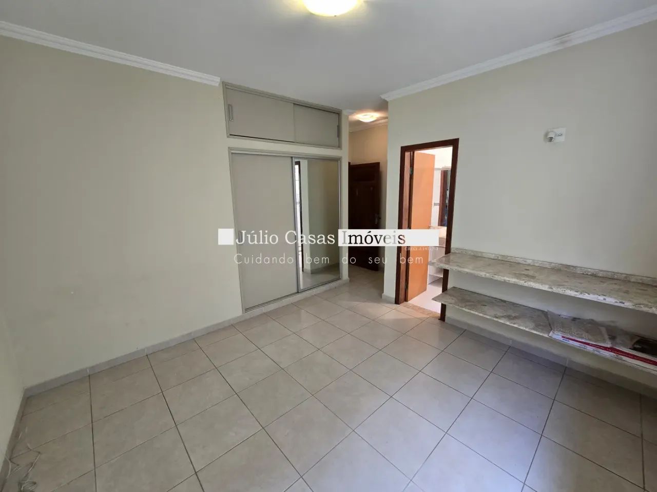 Casa comercial em ótima localização ideal para escritório e clinicas - Foto 3