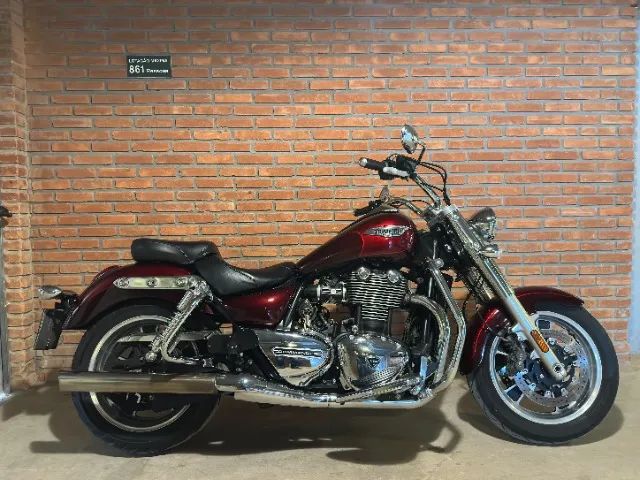 TRIUMPH THUNDERBIRD COMMANDER