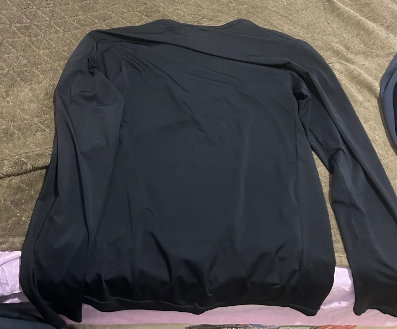 camisa térmica preta