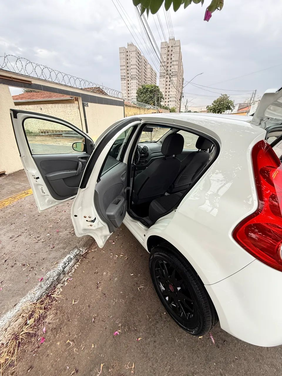 Fiat Palio Attra./italia 1.4 EVO F.flex 8V 5P 2014 - Foto 7