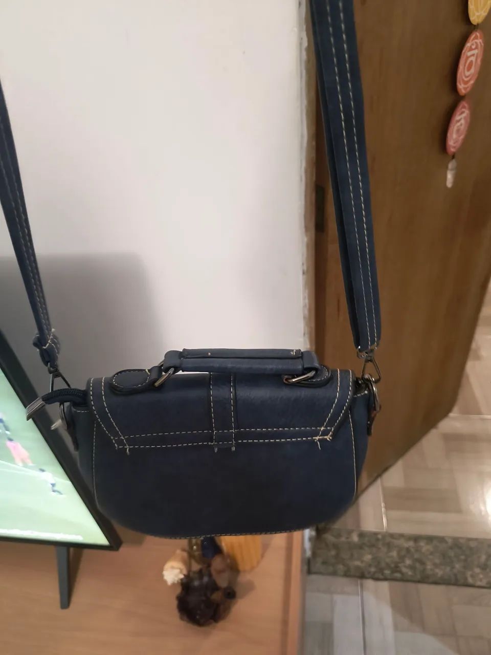 Bolsa azul marinho nova praticamente  - Foto 2