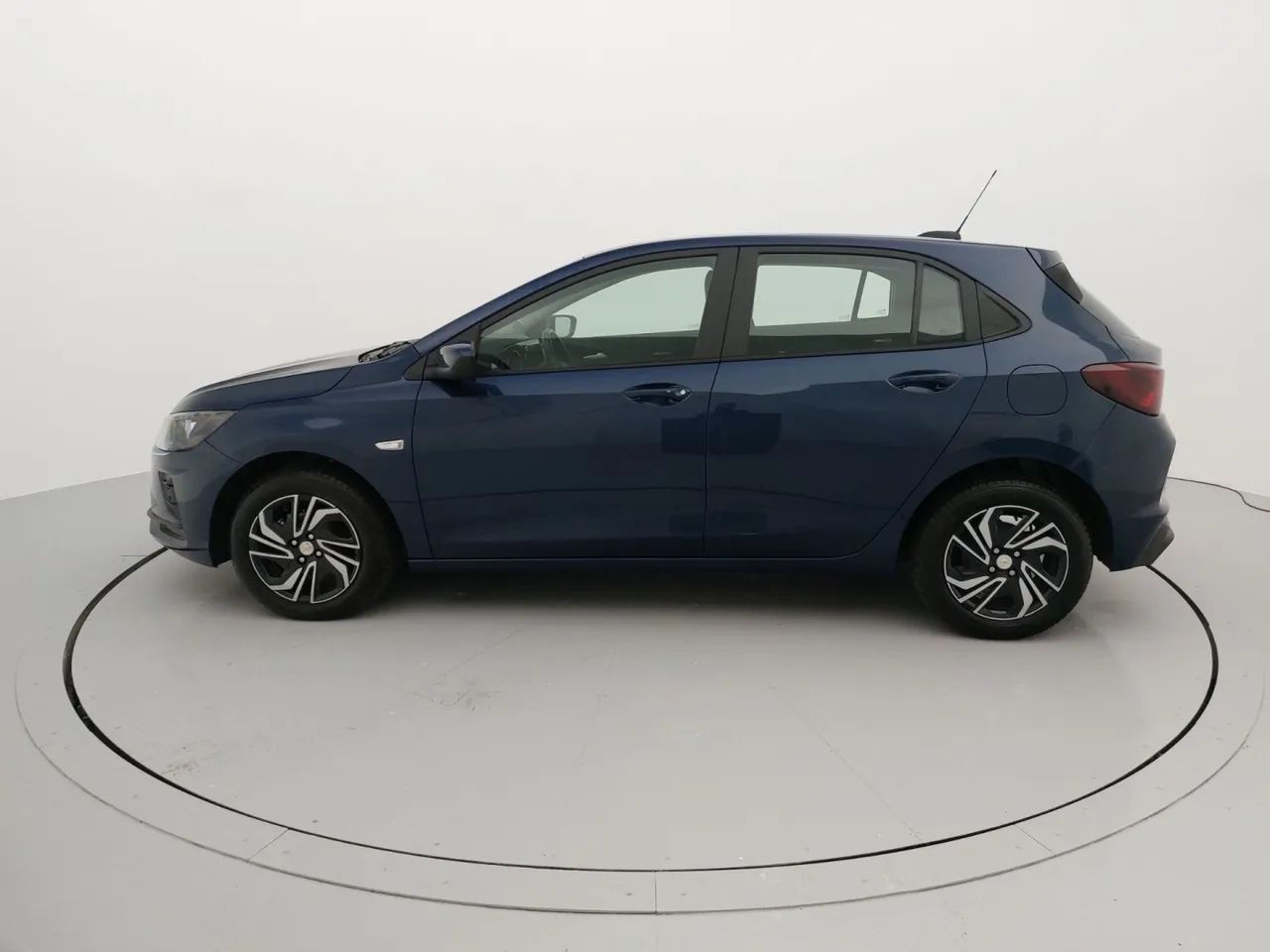 Chevrolet Onix Hatch 1.0 12V Flex Mec. 4P, foto 2 de 18