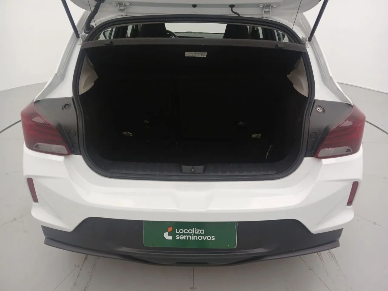 Chevrolet Onix Hatch 1.0 12V Flex Mec. 4P, foto 9 de 18