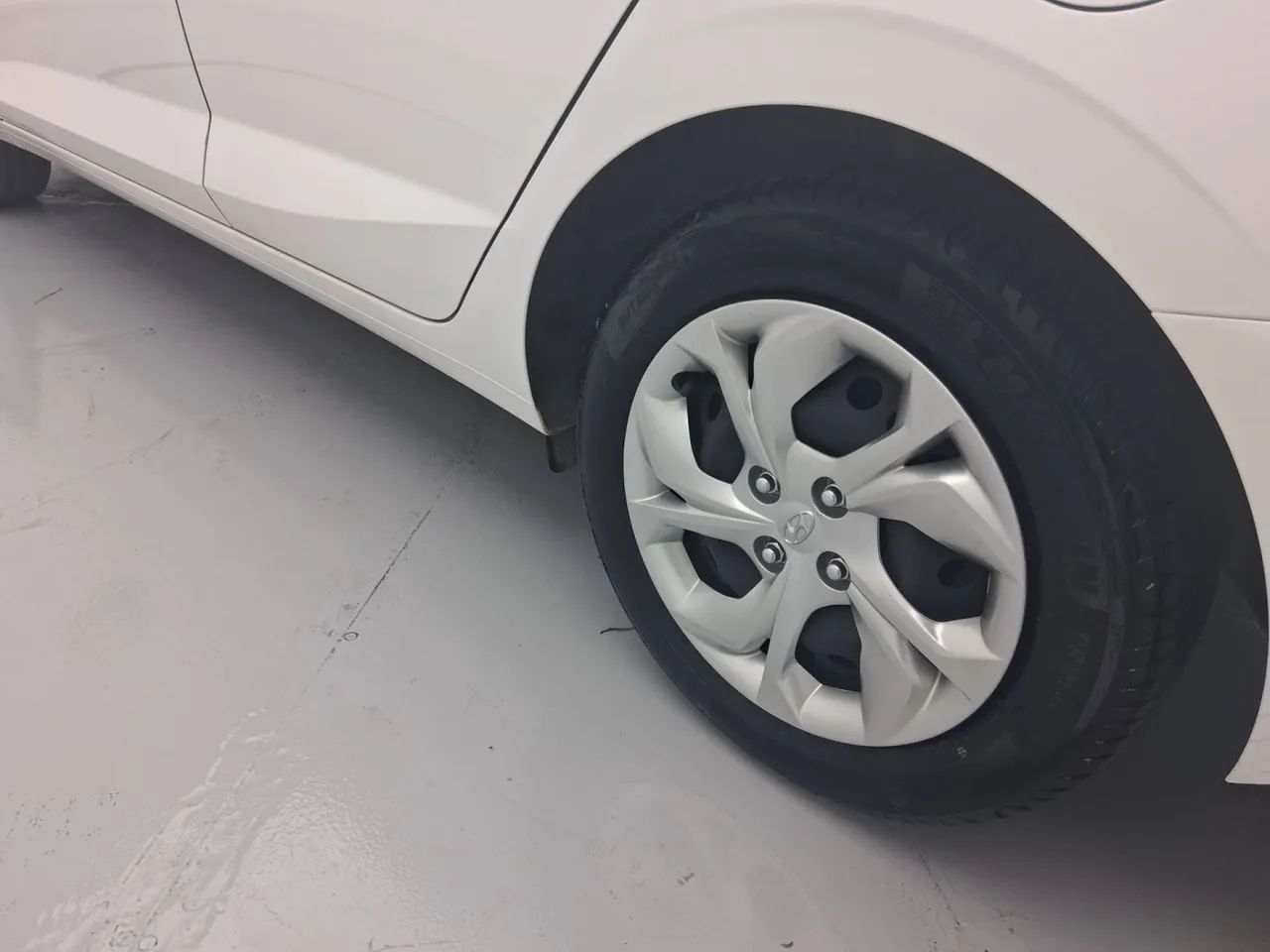 Hyundai HB20S Comfort Plus 1.0 TB Flex 12V Mec., foto 12 de 18