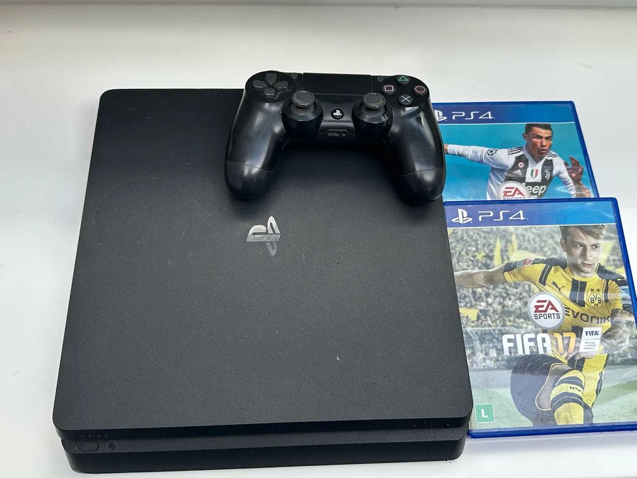 Ps4 slim 