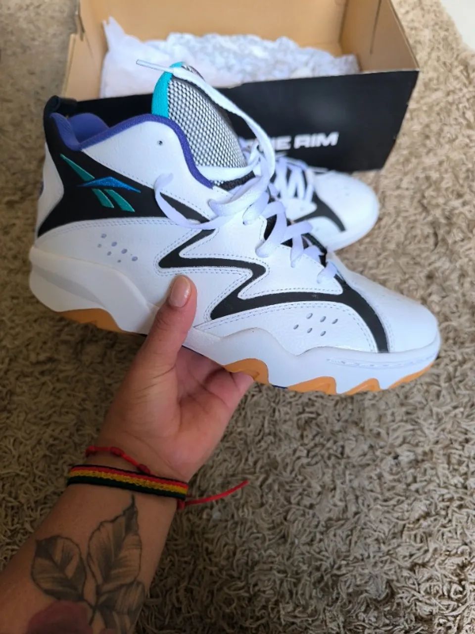 Tênis Reebok ATR Mid 