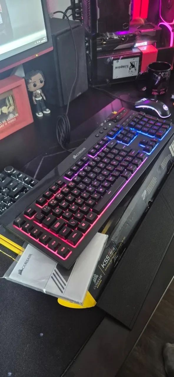 tECLADO Corsair K55 RGB - Foto 2