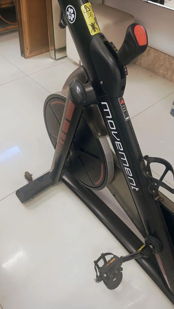 Bicicleta indoor (spinning) C5 Movement  - Foto 3