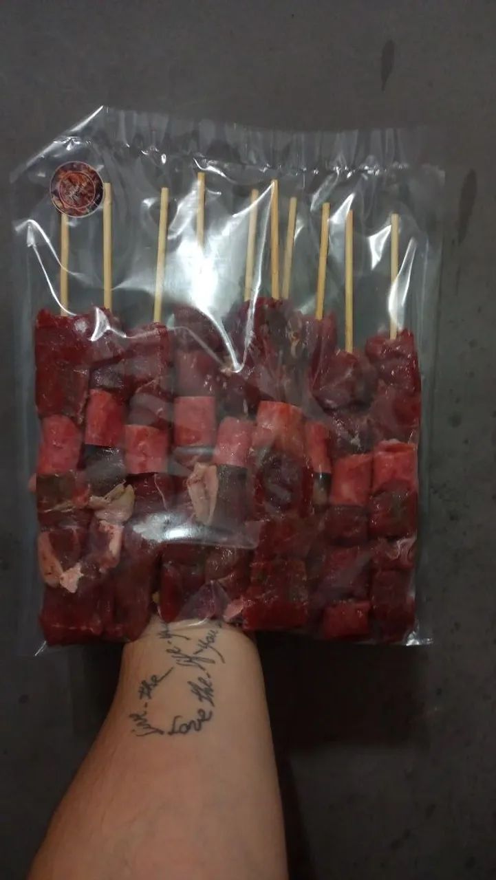 Espetinhos temperados para revenda  - Foto 4