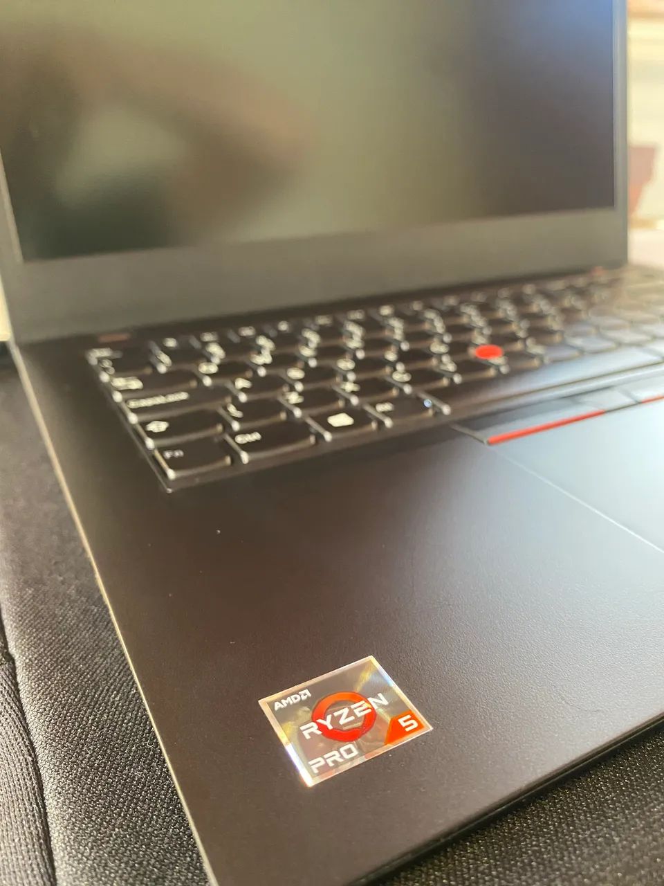 Lenovo ThinkPad L14  - Foto 3